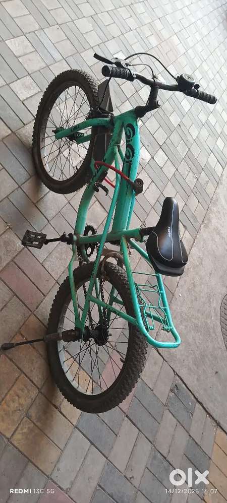 Tony bicycle, 1 year old, in a good condition for age 6-10yrs