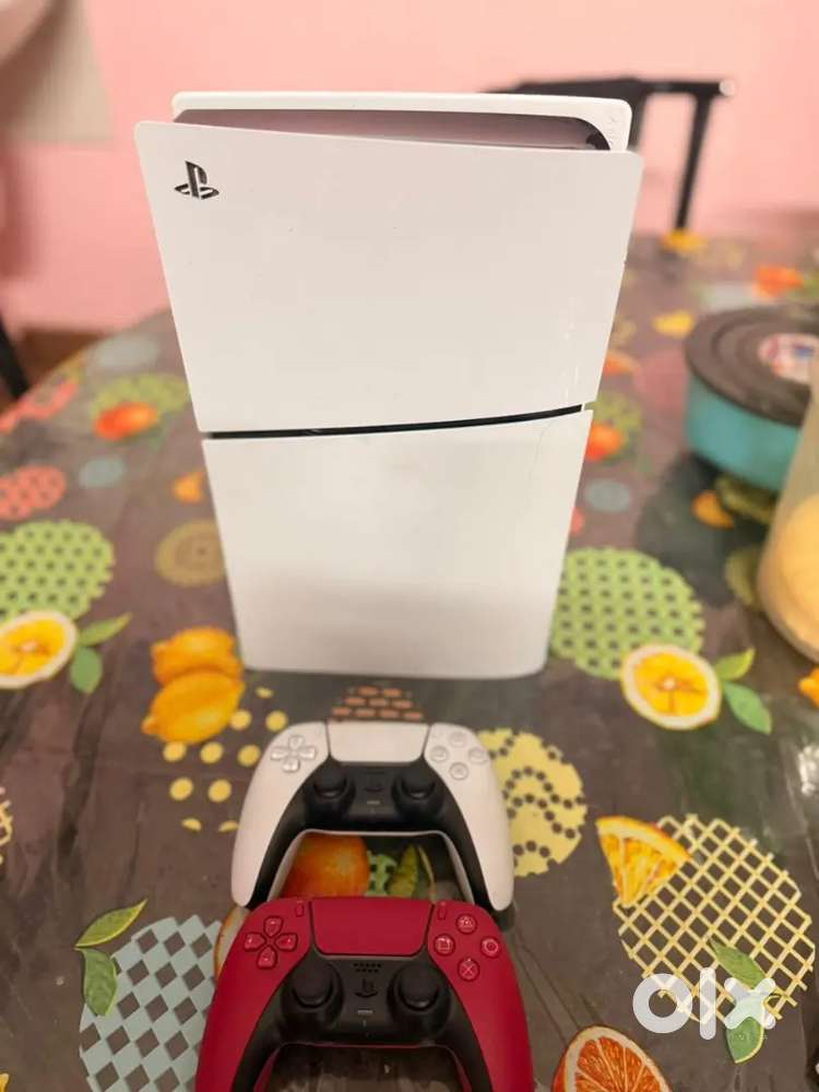 Ps5 slim 1tb  with 2 controllers