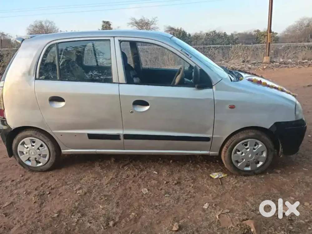 Hyundai gadi santro Shivpuri mein