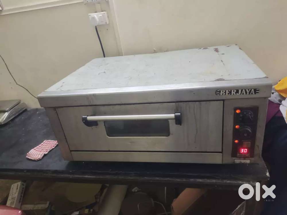 Single deck electric oven