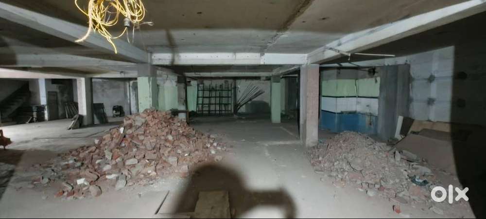 Prime Commercial Space for Rent