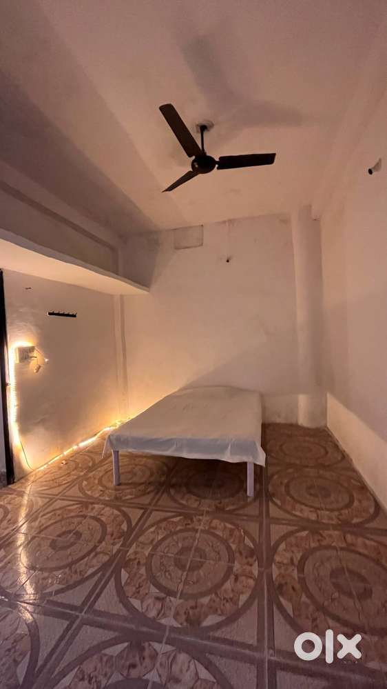 Furnished 1 BHK for Rent – MR-10 Sukhlia, Indore (452010)