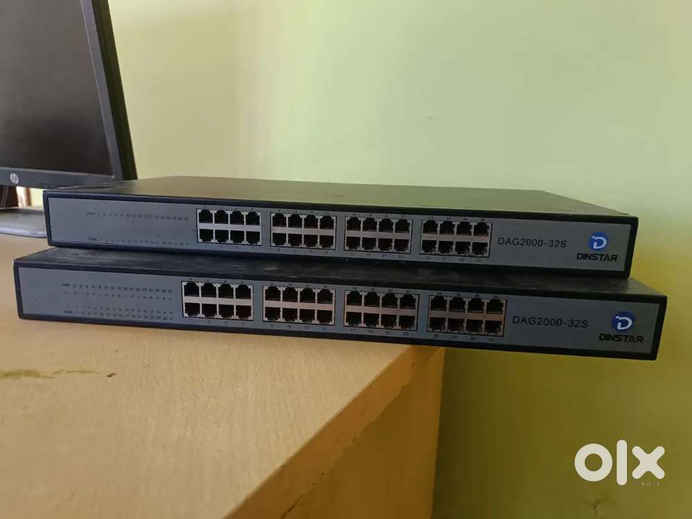 Dinstar DAG2000-32S Analog VoIP Gateway*2.