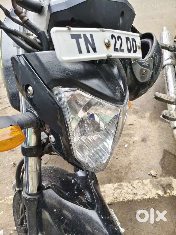 YAMAHA FZS 2016 SINGLE OWNER NEW TYRE RECENTLY SERVICED