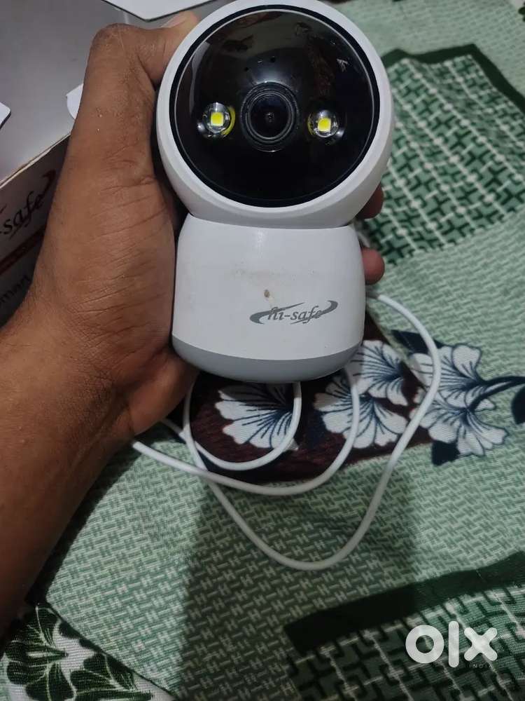 HI SAFE SMART AI CAMERA