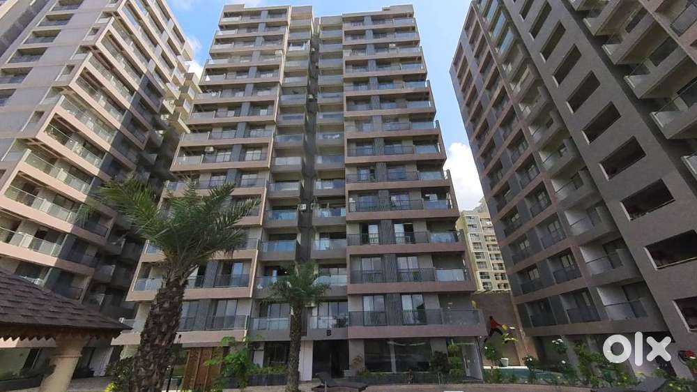 3 BHK Pramukh Pearl Apartment For Sell in Sargasan