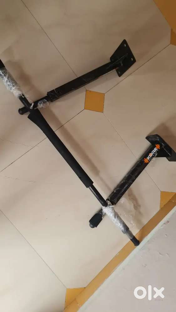 PULL UP BAR