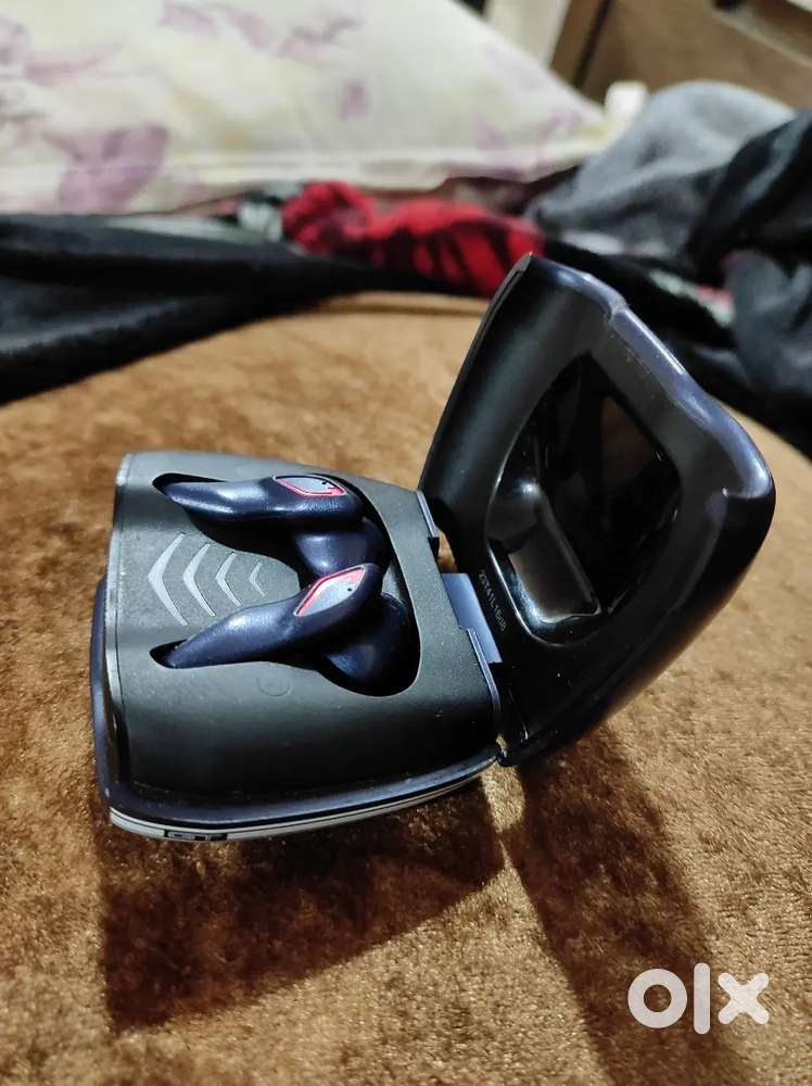 Boult mustang earbuds