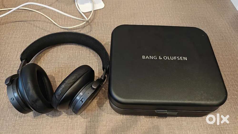 Bang & Olufsen H95 Bluetooth headphone