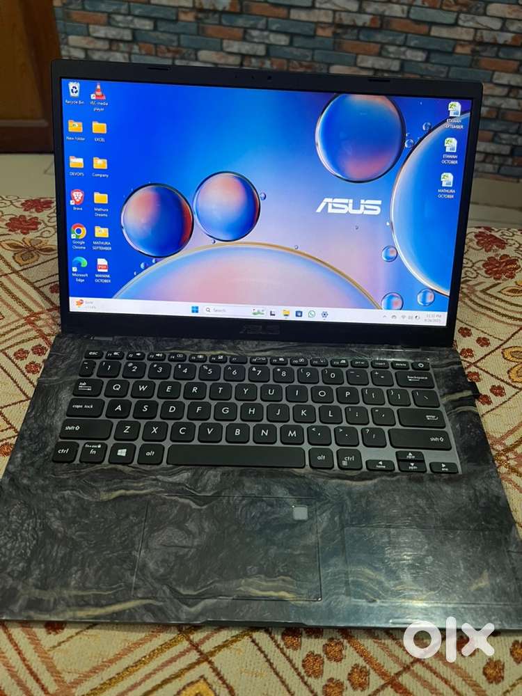ASUS VIVOBOOK LAPTOP{ I 5 }