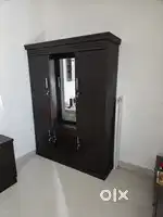3 door wardrobe