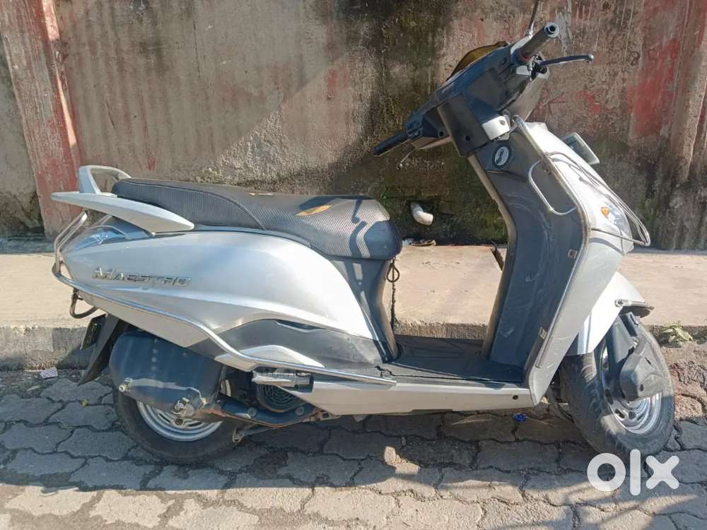 Hero Maestro scooter in running condition for sell