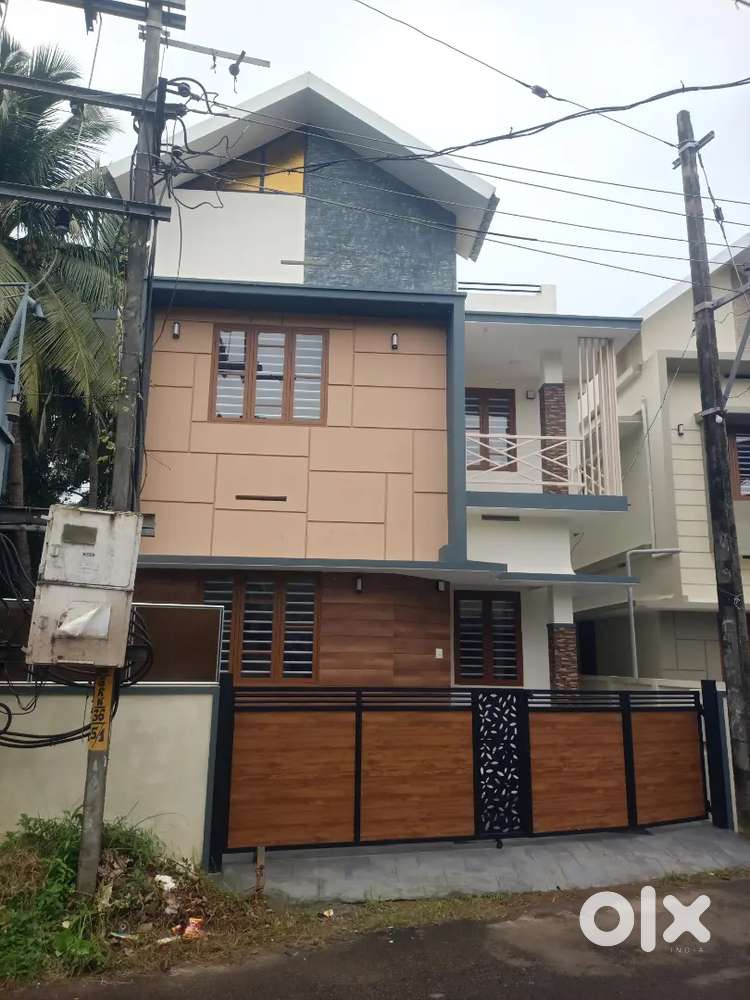 Brand New 3 Bhk House Ayyanthole Thrissur