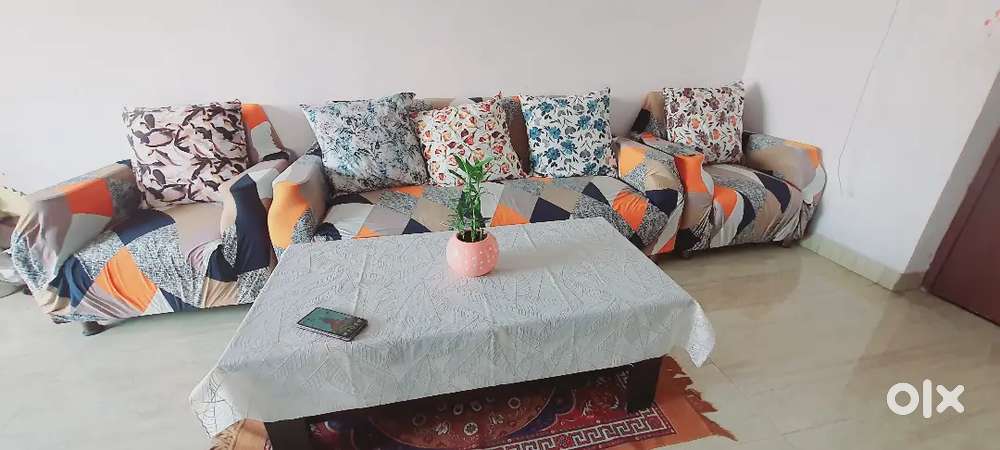 5 seater sofa with centre table
