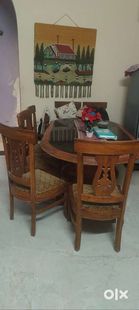 Dining table set