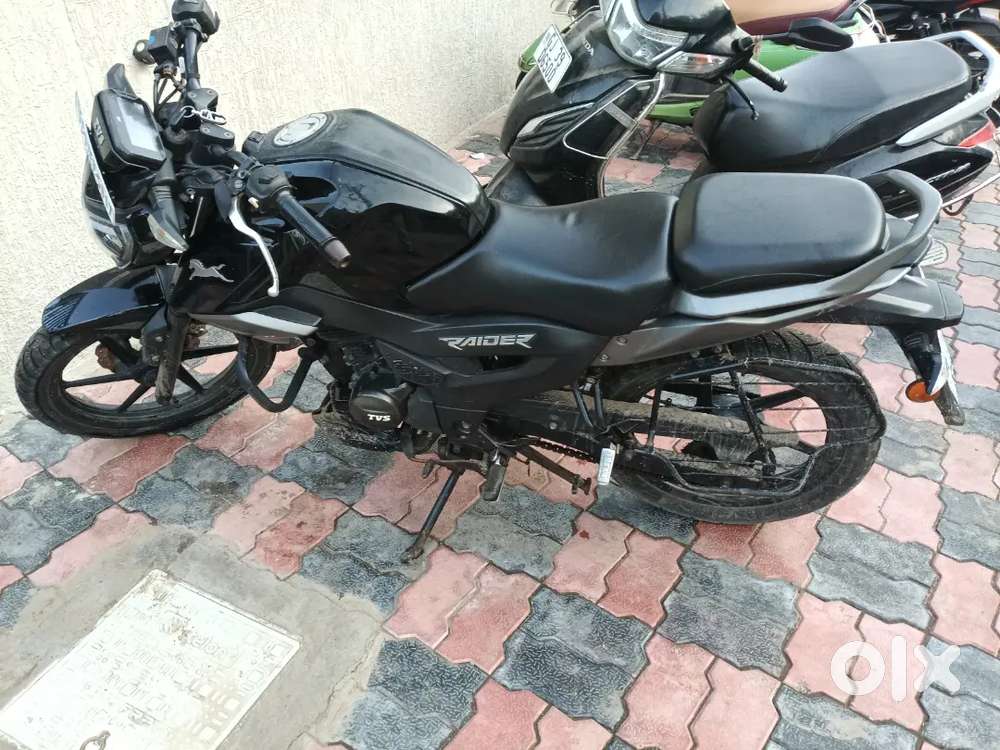 God condition bike N super fast speed 5 vith  ol part  is company mas