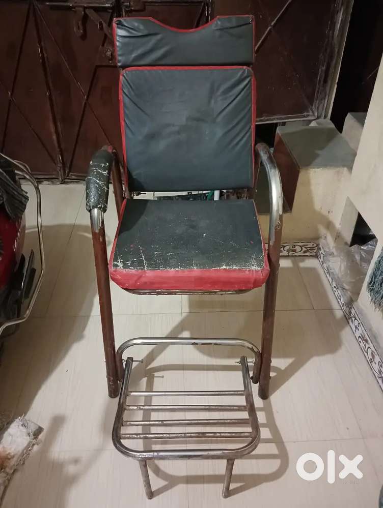 Chair for sallon/beauty parlour