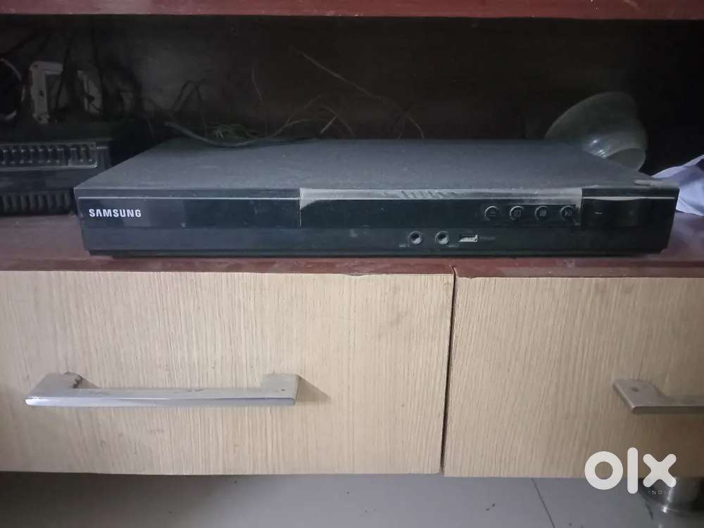Samsung 5.1 DVD home theater HT330K
