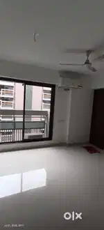 3bhk Semi furnished flat Available For Rent