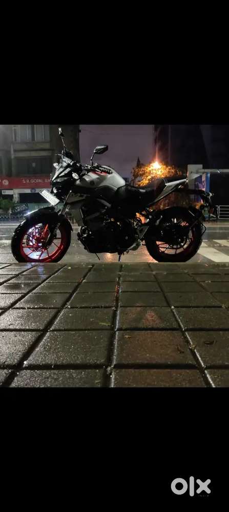 MT-15 bike for sale! Excellent conditiotion.