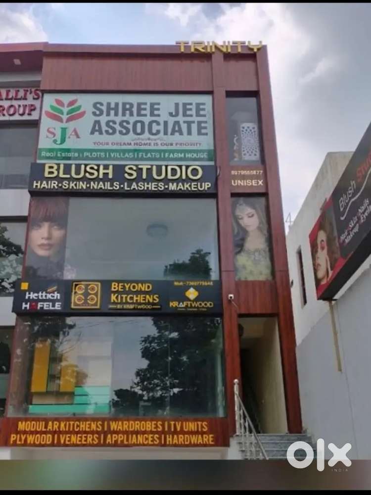 Rent for Upper Ground floor on main Shastrdhara Road