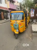 Bajaj compact 2017 auto for sale