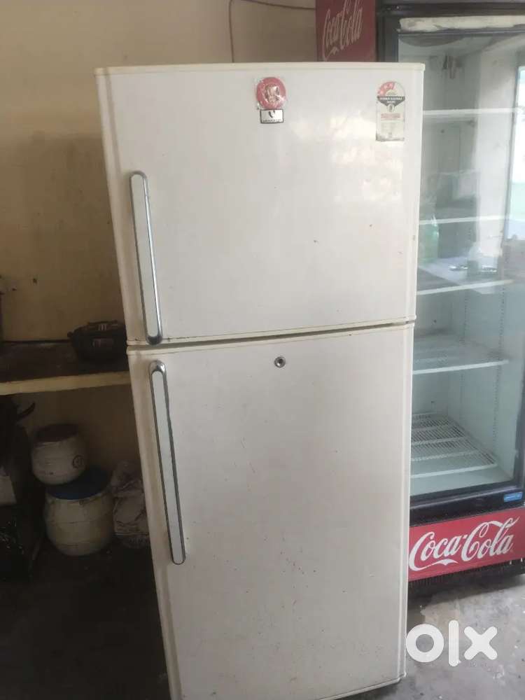 Videocon 400ltr fridge less used good condition