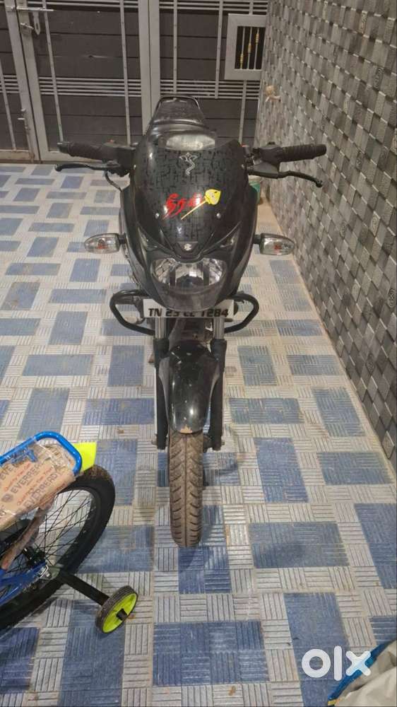 Baja pulsar 150