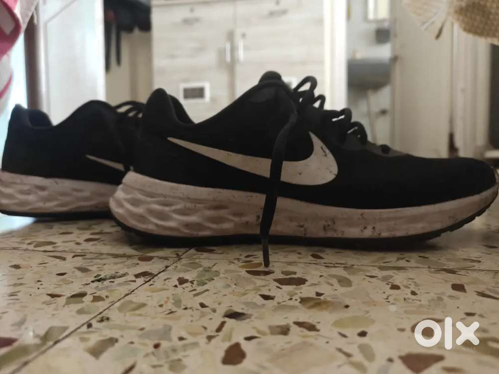 Nike Shoes Black - US 9 size