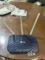 TP link router. Ac 750 wireless router