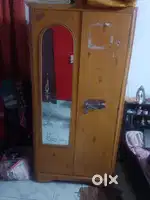 Wardrobes oin good confitiln