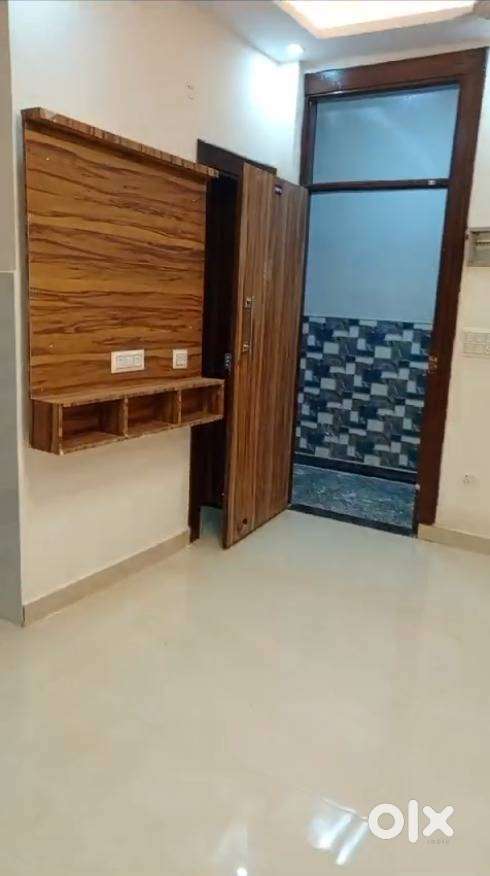 2 BHK 80 GAZ