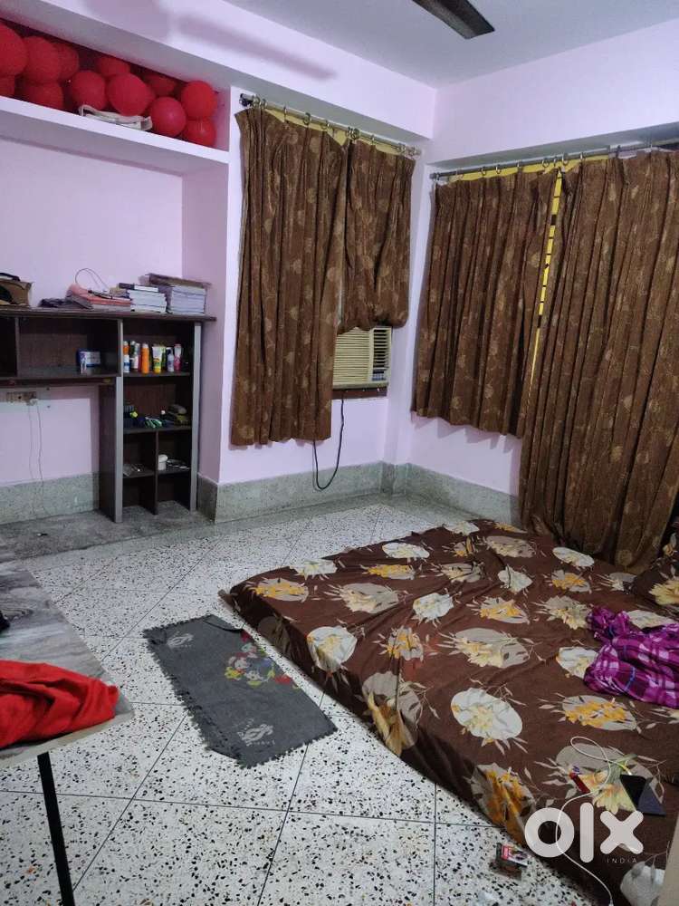 Urgent need 1 roommate