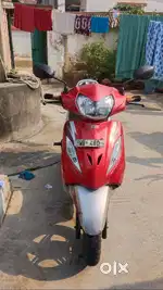 Red Wego, Nice Scooty