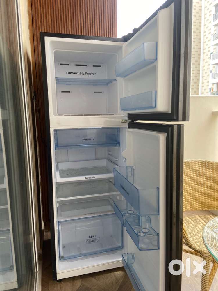 Very good condition Samsung 253 litres double door refrigerator