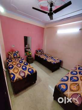 Boys PG AC Fully Furnished rooms with meal. Noida sec 15.