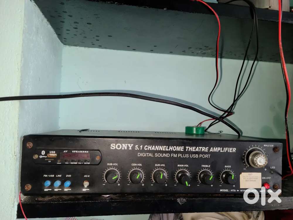 Amplifier with 2 surrounding speaker, 2 sub speaker and big sub woofer