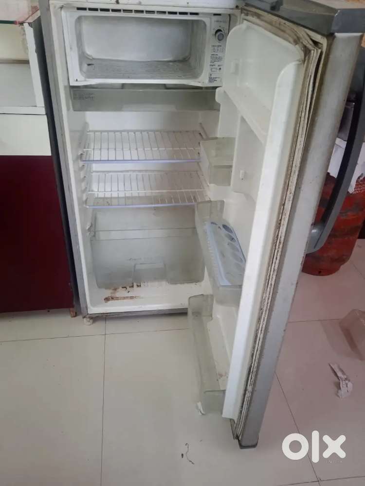 Single door Refrigerator For sale