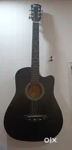 Guiter in black color