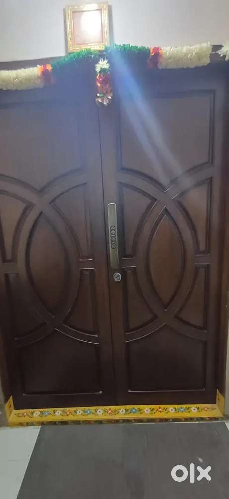 4BHK fully furnished flat for sale