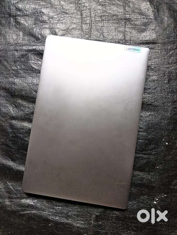 Lenovo IdeaPad slim 3
