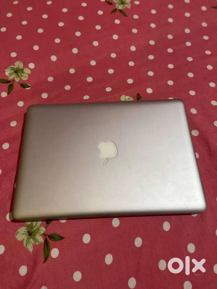 Mackb book pro with window 10 android