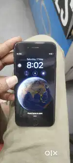I phone SE 2nd 64gb 99helth exllent working conditio fixed price cable