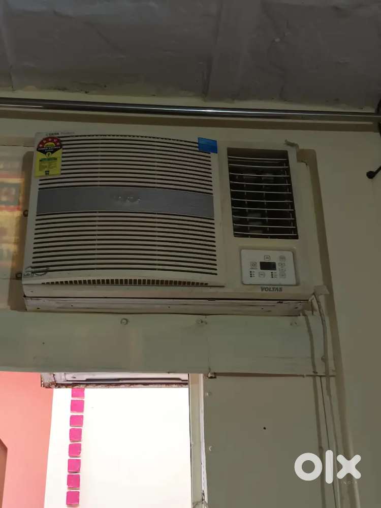 Voltas window AC 1.5 tone
