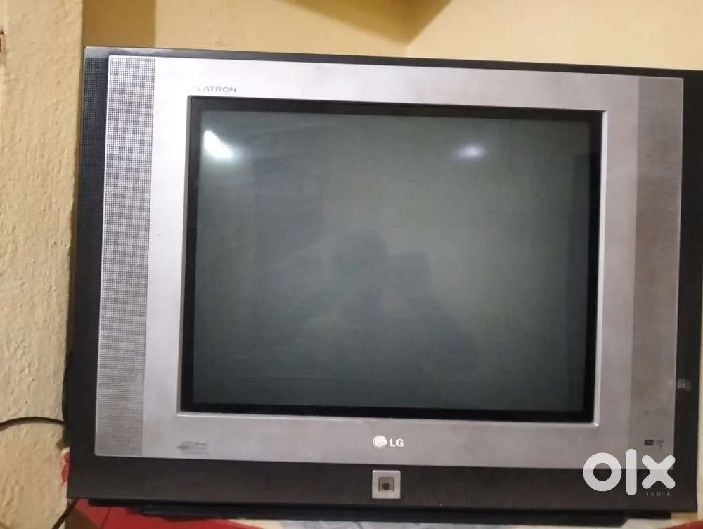 LG old Model New TV only at 3000 good condition