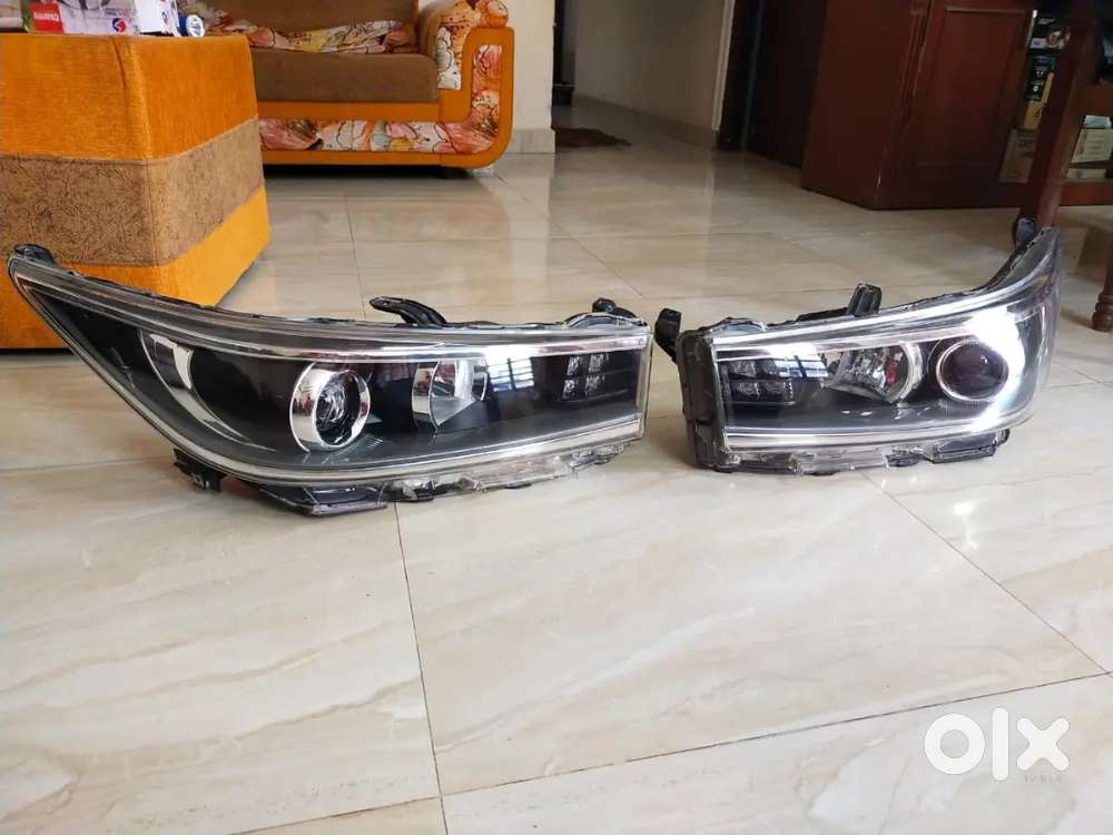 Toyota Innova Crysta OEM led projector headlight