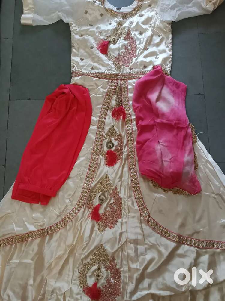 फिराक पजामा दुपट्टे के साथ