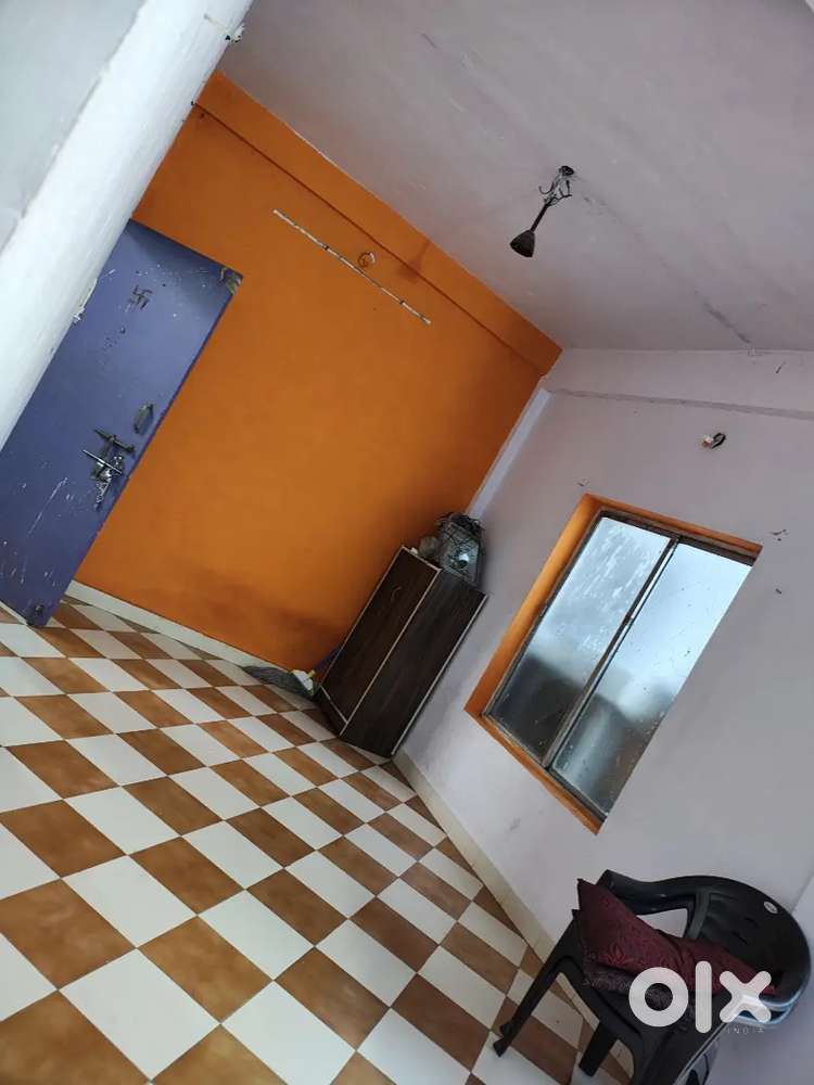 1bhk 3rd floor kukde layout ajani 9000rs