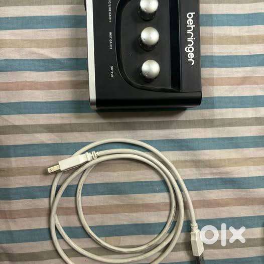 Behringer U-PHORIA   UM2 2 x 2 Audio interface with USB 2.0 Interface