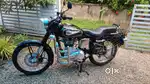 Royal Enfield Standard Bullet 350 (Legendary Black)